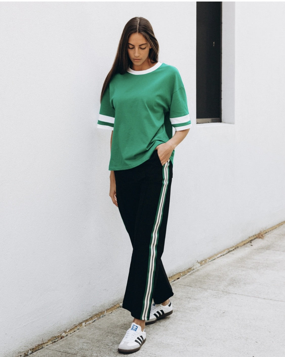 EBBI - GREEN/WHITE TEE